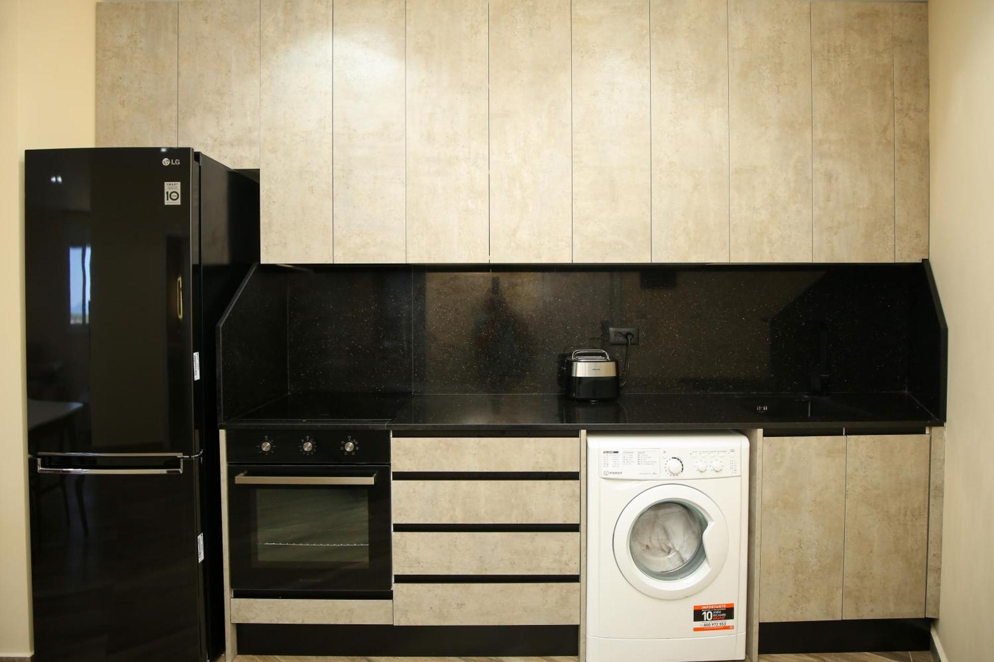 Queen Apartmets *